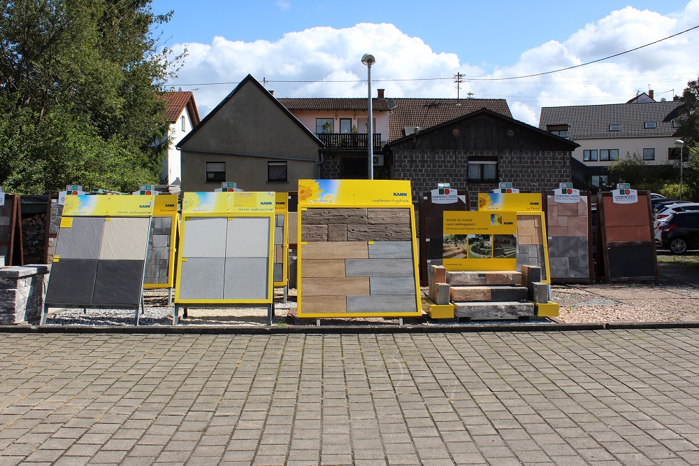 Ausstellung Pflastersteine und Terrassenplatten