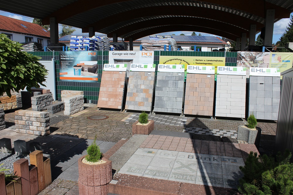 Ausstellung Pflastersteine und Terrassenplatten