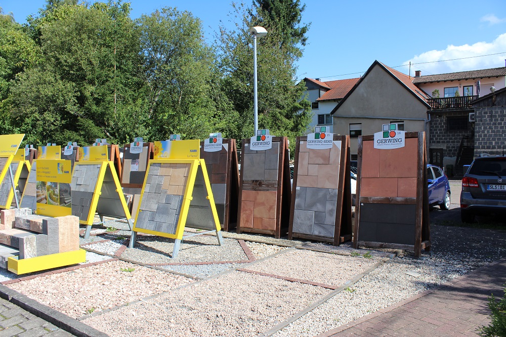 Ausstellung Pflastersteine und Terrassenplatten